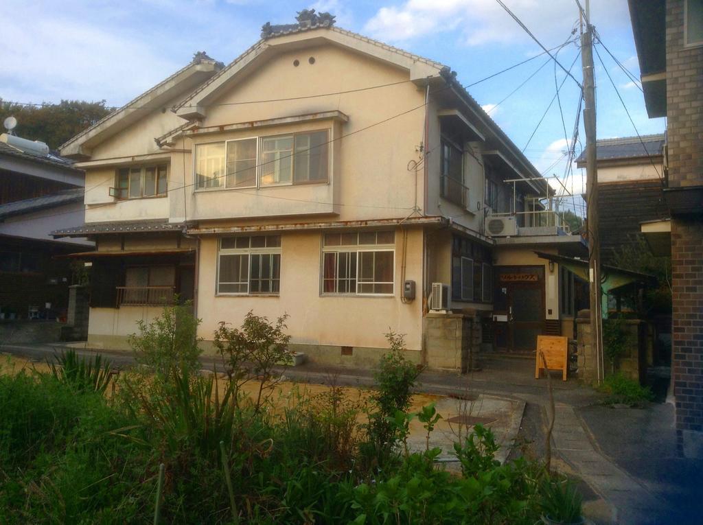 Salt House Shimanami Gh Hotell Imabari Railway Station Exteriör bild