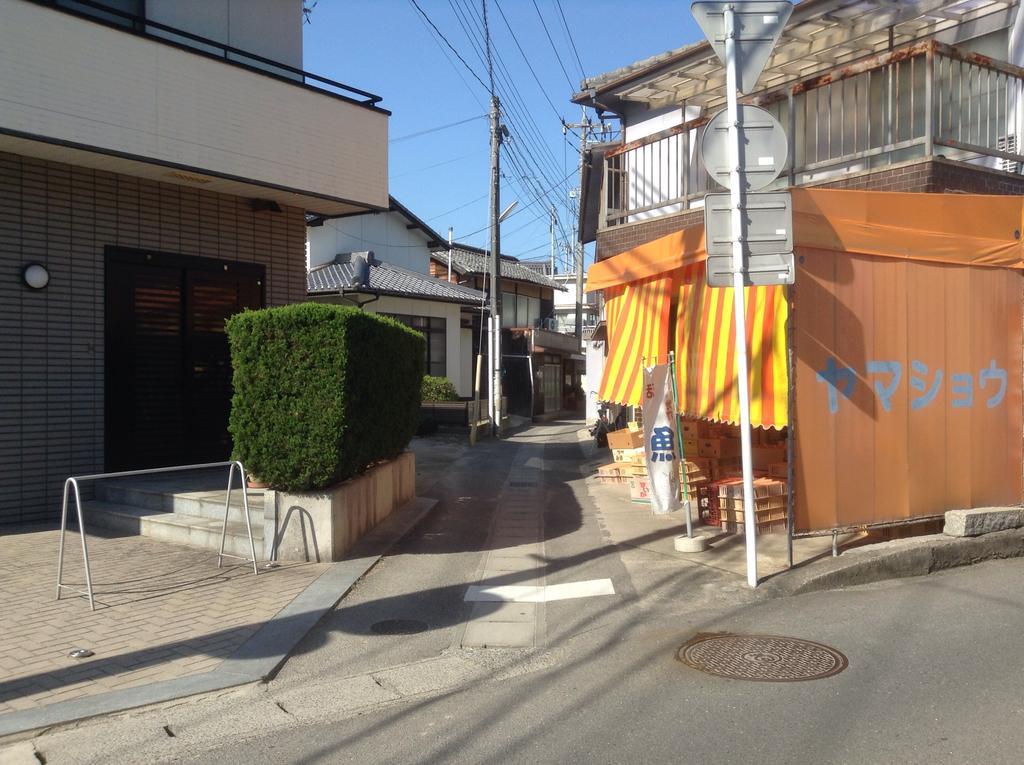 Salt House Shimanami Gh Hotell Imabari Railway Station Exteriör bild